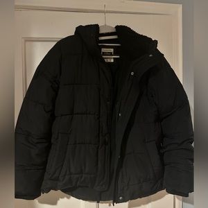 ABERCROMBIE puffer for women. Size L. Sherpa hood.